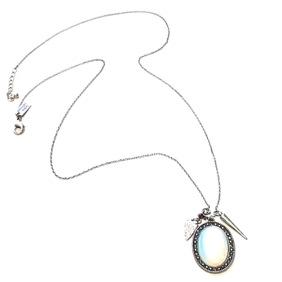 PRICE DROP! AMERICAN EAGLE NECKLACE WITH MOONSTONE PENDANT AND CHARMS-32 INCHES - Picture 3 of 9